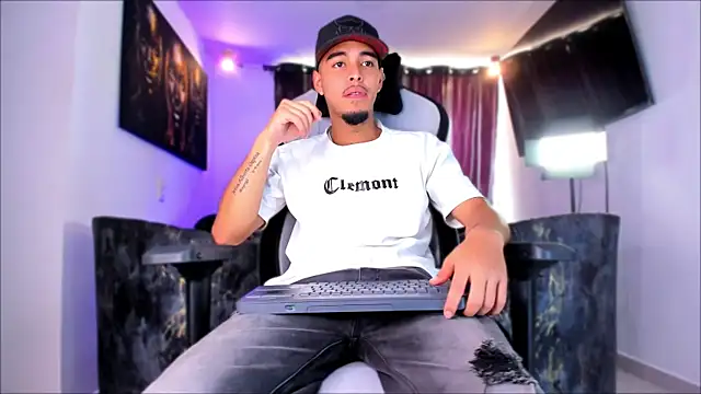 victor ospina online show from March 19, 3:27 pm