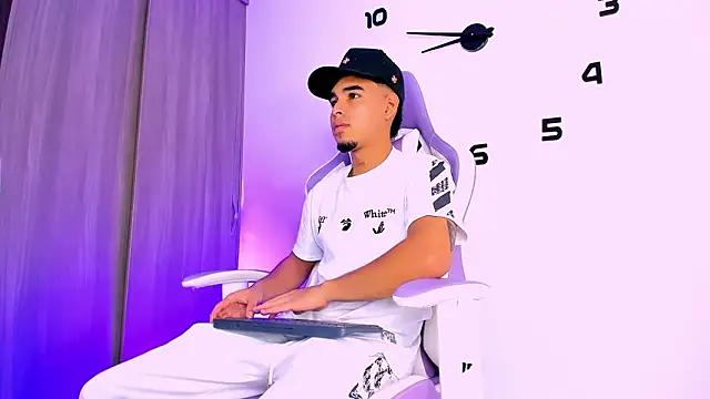 victor ospina online show from March 27, 1:00 pm