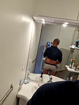 Justfunfree online show from March 27, 3:01 pm