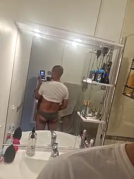 Justfunfree online show from April 20, 2:20 pm