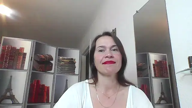 Selena Moo online show from June 4, 3:07 pm