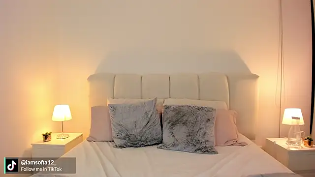 miss sofyy online show from June 27, 1:10 am