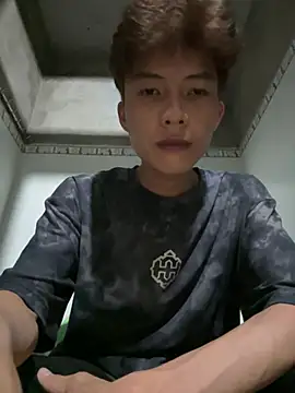 Nguyencuong1999 online show from May 11, 4:59 pm