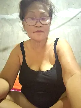 Sunflower1956 online show from April 25, 10:07 am