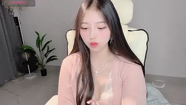 Yukiy8877 online show from May 3, 12:33 pm