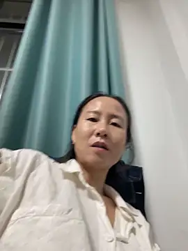 Snapshot of lilysister66 chatting on July 1, 5:02 pm lilysister66 online show from July 1, 5:02 pm