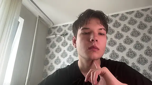 Snapshot of tomasdickpick chatting on June 25, 8:19 am tomasdickpick online show from June 25, 8:19 am