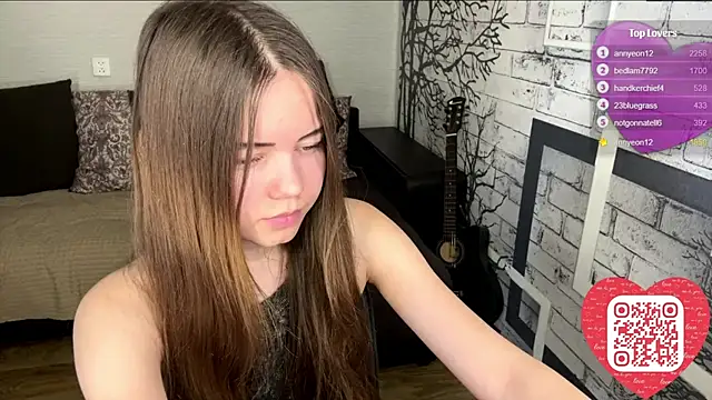 Snapshot of ElmiraDabato chatting on July 6, 6:21 am ElmiraDabato online show from July 6, 6:21 am