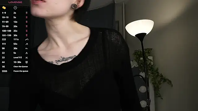RubieNibbs online show from April 25, 6:49 pm
