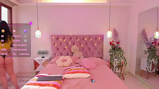 SofiaBloomm online show from June 11, 7:45 pm