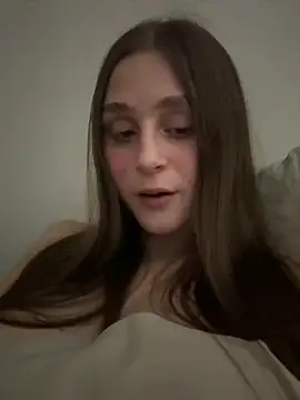 Snapshot of BellMeow_ chatting on March 27, 12:05 am BellMeow online show from March 27, 12:05 am