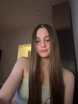 Snapshot of BellMeow_ chatting on June 6, 7:29 pm BellMeow online show from June 6, 7:29 pm