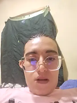 Snapshot of Greta_silber26 chatting on April 30, 8:04 pm Greta silber26 online show from April 30, 8:04 pm