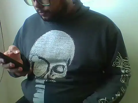 Derick 013 online show from May 17, 3:19 pm