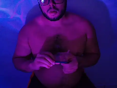 Derick 013 online show from May 18, 5:35 am