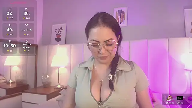 Snapshot of AlanaWesst chatting on July 11, 2:42 pm AlanaWesst online show from July 11, 2:42 pm