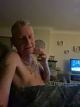 kurtyhotty online show from March 21, 1:32 am