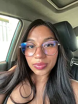 Snapshot of breenda01 chatting on April 6, 8:54 pm breenda01 online show from April 6, 8:54 pm