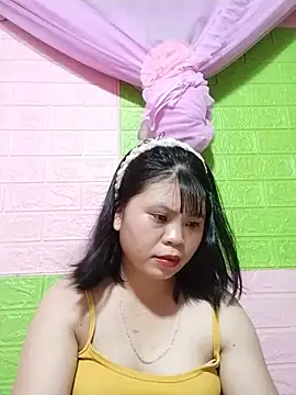 Dumi 009 online show from June 10, 12:15 pm