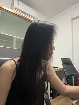 A-Kristen online show from April 13, 3:39 pm