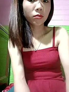 AmyLinee01 online show from April 18, 5:50 pm