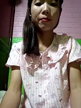 AmyLinee01 online show from April 26, 3:15 am