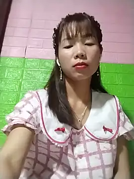 AmyLinee01 online show from June 5, 7:19 pm