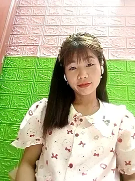 AmyLinee01 online show from June 11, 6:39 pm