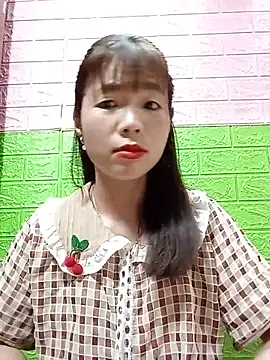 Snapshot of AmyLinee01 chatting on June 29, 10:59 am AmyLinee01 online show from June 29, 10:59 am
