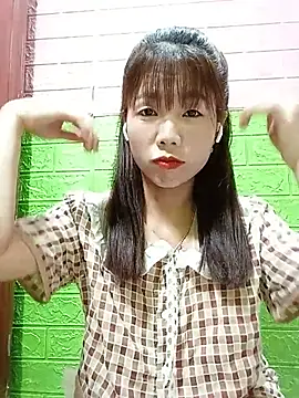 Snapshot of AmyLinee01 chatting on July 12, 10:01 pm AmyLinee01 online show from July 12, 10:01 pm