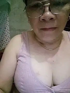 Snapshot of Funsexy1 chatting on June 7, 9:18 pm Funsexy1 online show from June 7, 9:18 pm