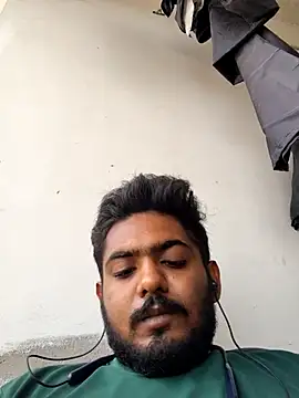 Snapshot of roselover2222 chatting on June 29, 6:08 am roselover2222 online show from June 29, 6:08 am
