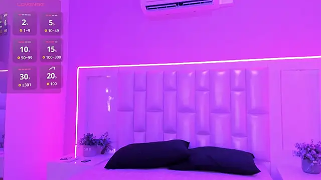 DaniandCute online show from April 15, 2:29 am