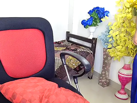 Snapshot of Preety_Baby chatting on July 7, 6:01 pm Preety Baby online show from July 7, 6:01 pm