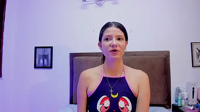 sofy bonnet1 online show from June 8, 12:05 pm