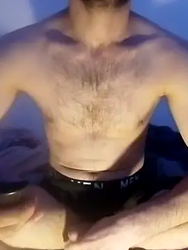 Snapshot of Krystek231 chatting on March 21, 8:01 pm Krystek231 online show from March 21, 8:01 pm