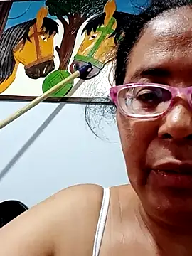 sexymomsn online show from April 26, 2:59 pm