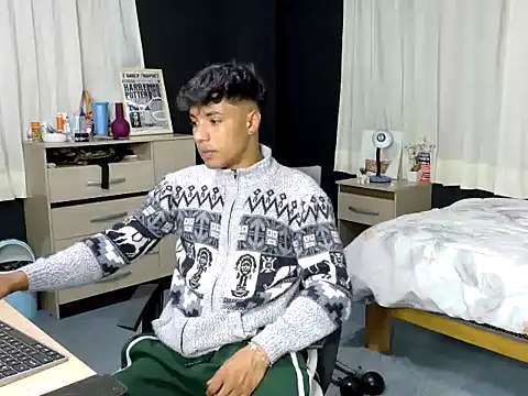 Snapshot of darkritual777 chatting on April 10, 12:05 am darkritual777 online show from April 10, 12:05 am