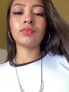Itze Mua online show from June 7, 6:11 pm