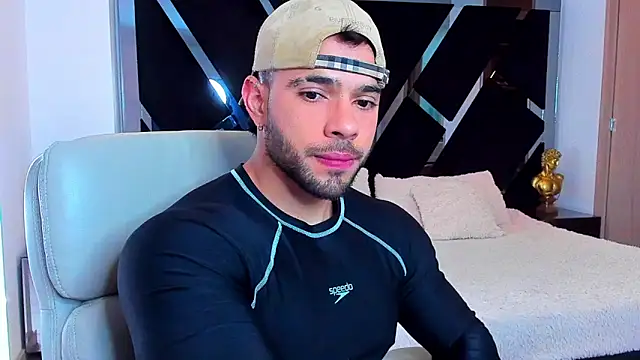 Raytorres online show from April 24, 8:00 pm