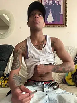 Snapshot of PHAT_FTM_KLIT87 chatting on June 2, 3:47 pm PHAT FTM KLIT87 online show from June 2, 3:47 pm