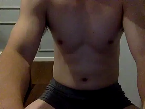 Snapshot of 17Komodo chatting on March 24, 2:55 pm 17Komodo online show from March 24, 2:55 pm