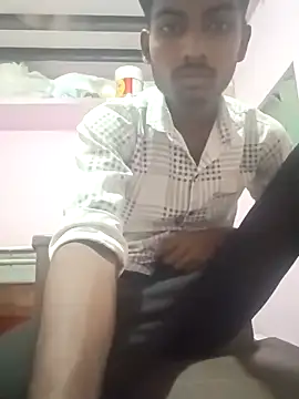 THA KITTY online show from April 9, 9:47 am