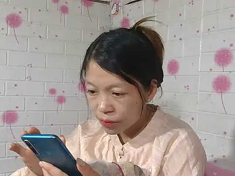 Snapshot of kimori66 chatting on August 5, 1:14 pm kimori66 online show from August 5, 1:14 pm