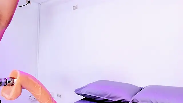 veronica bigass online show from July 17, 3:39 pm