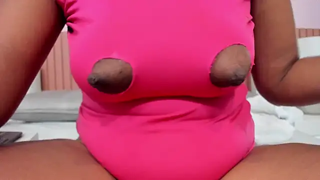 Snapshot of zara_lopez chatting on December 4, 7:22 pm zara lopez online show from December 4, 7:22 pm