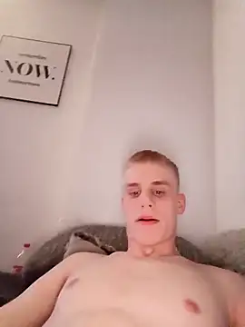 matthi898 online show from April 10, 2:00 pm