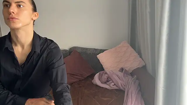 eva si online show from May 6, 4:19 am