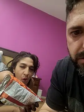 Muchos cogios online show from April 18, 6:34 pm