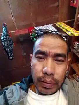 Snapshot of Dertyking chatting on April 7, 12:16 pm Dertyking online show from April 7, 12:16 pm